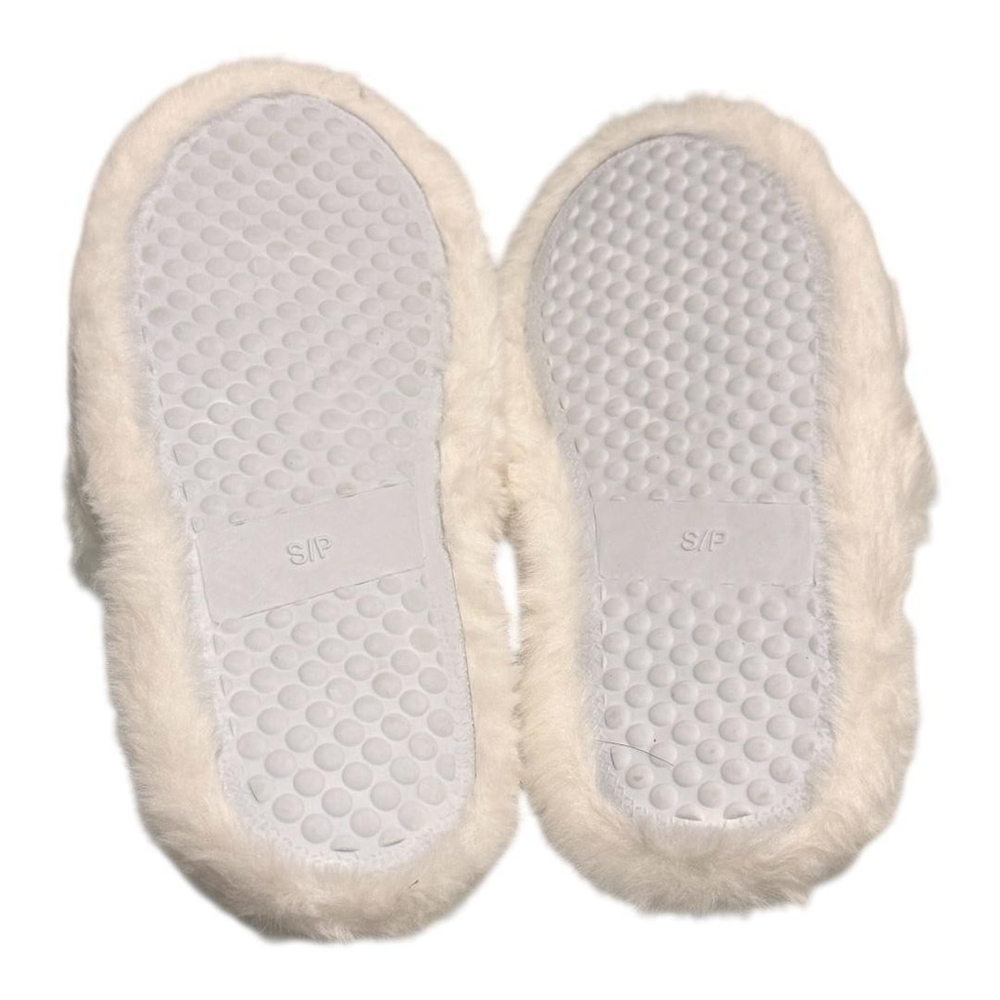 Slippers Womens Size 6 White Faux Fur Fleece House Shoes Cozy Fuzzy Indoor - Picture 5 of 6